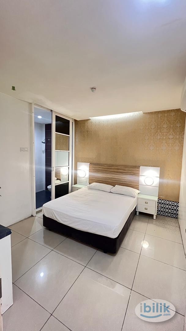 5 mins walk Strand Mall 😲  Room with Private Toilet in Kota Damansara - Image 3