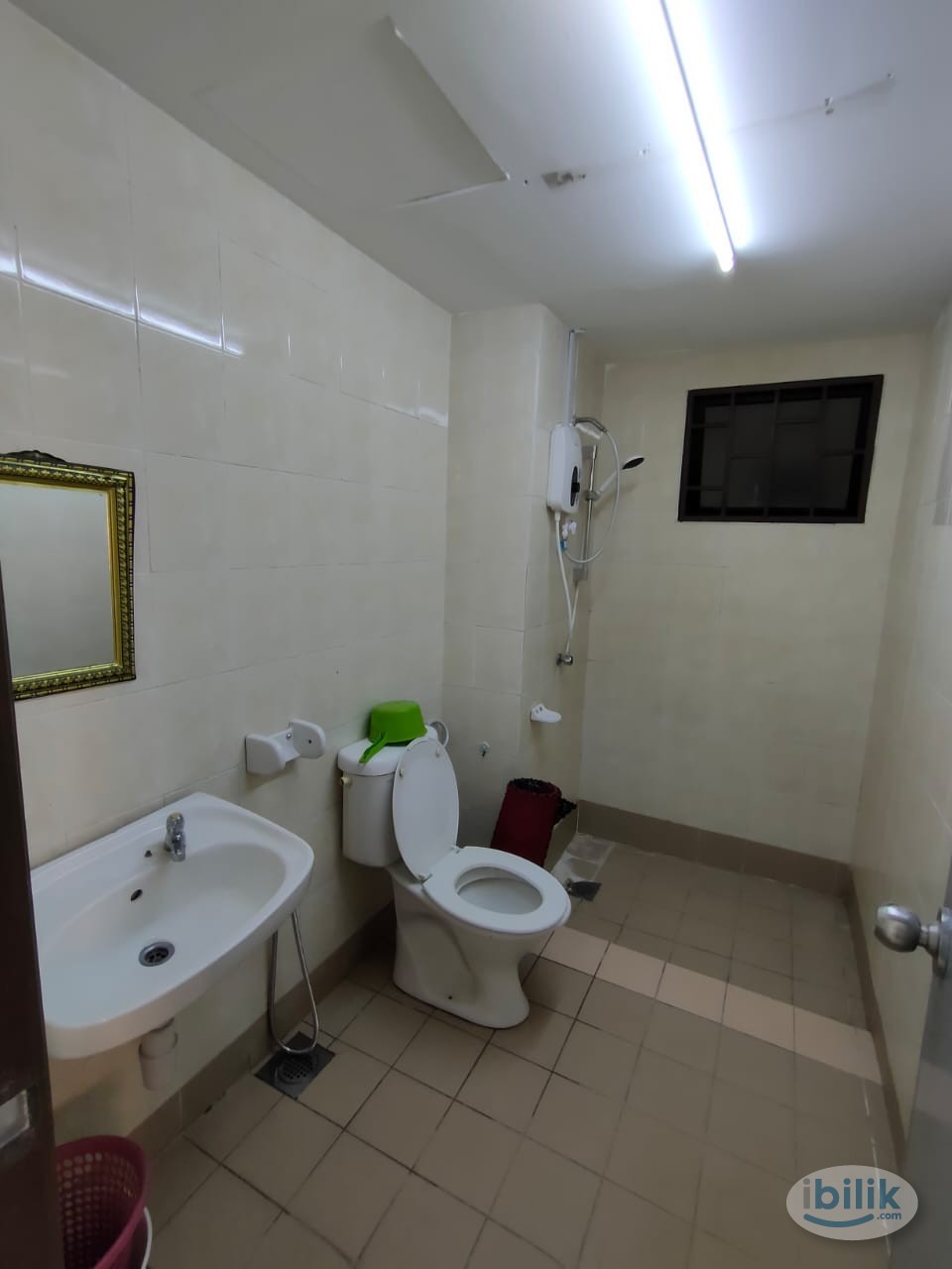 Master Room at Puri Aiyu, Shah Alam - Image 4