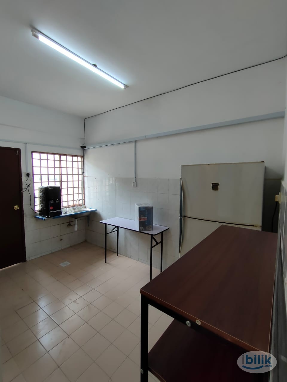 Middle Room at Berjaya Park, Shah Alam - Image 3