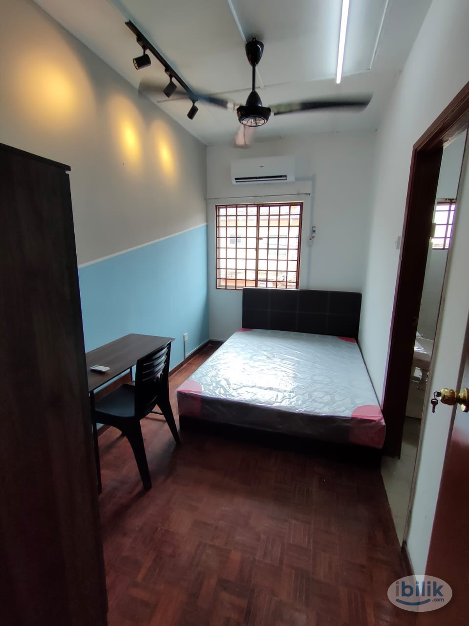 Middle Room at Berjaya Park, Shah Alam - Image 1