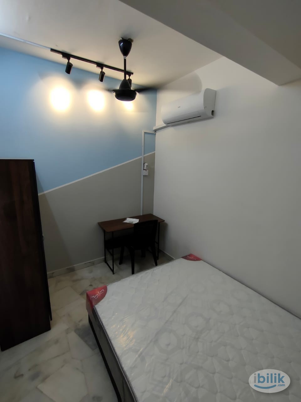 Middle Room at Berjaya Park, Shah Alam - Image 1
