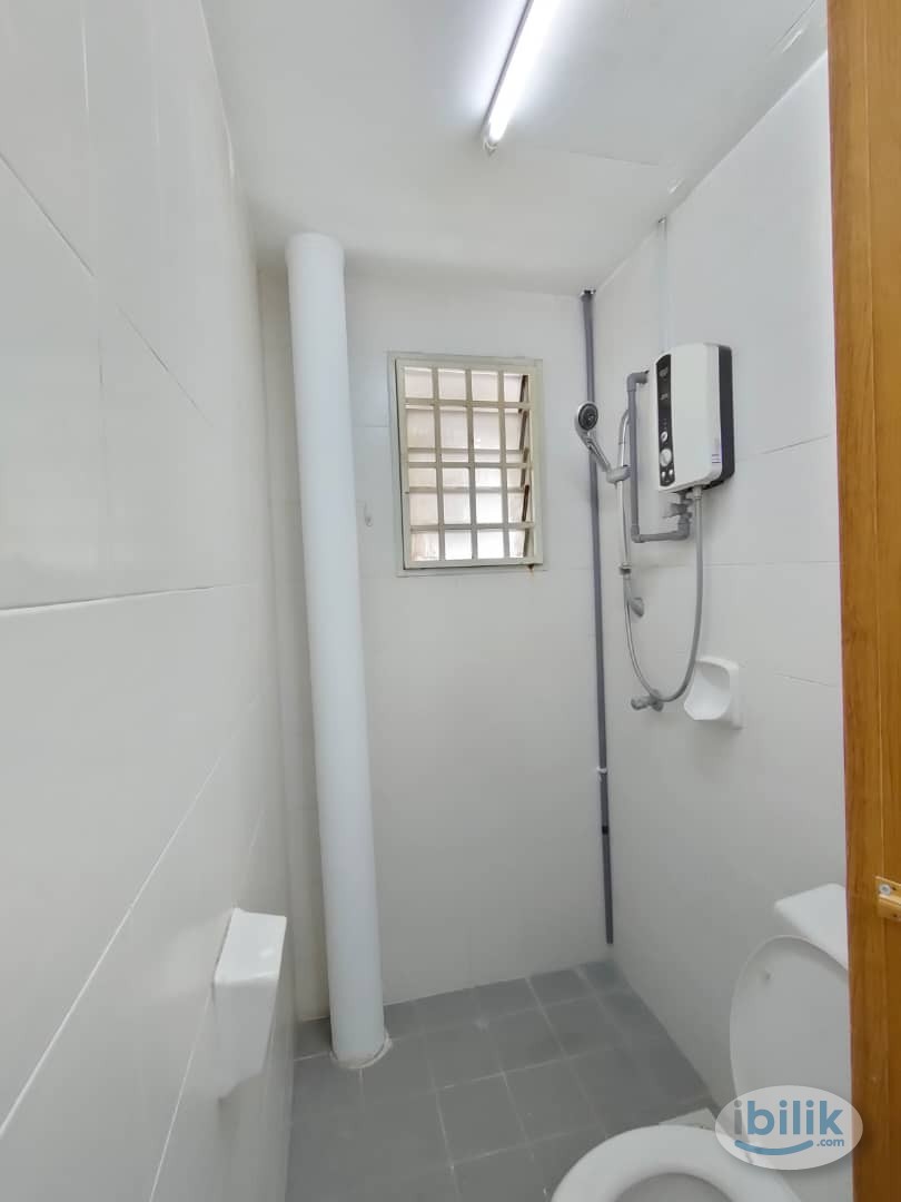 Single Room at Kemuning Aman, Kota Kemuning - Image 3