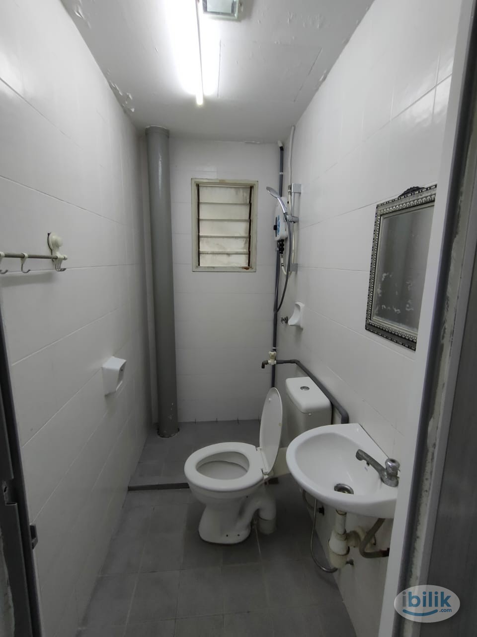 Middle Room at Kemuning Aman, Kota Kemuning - Image 5
