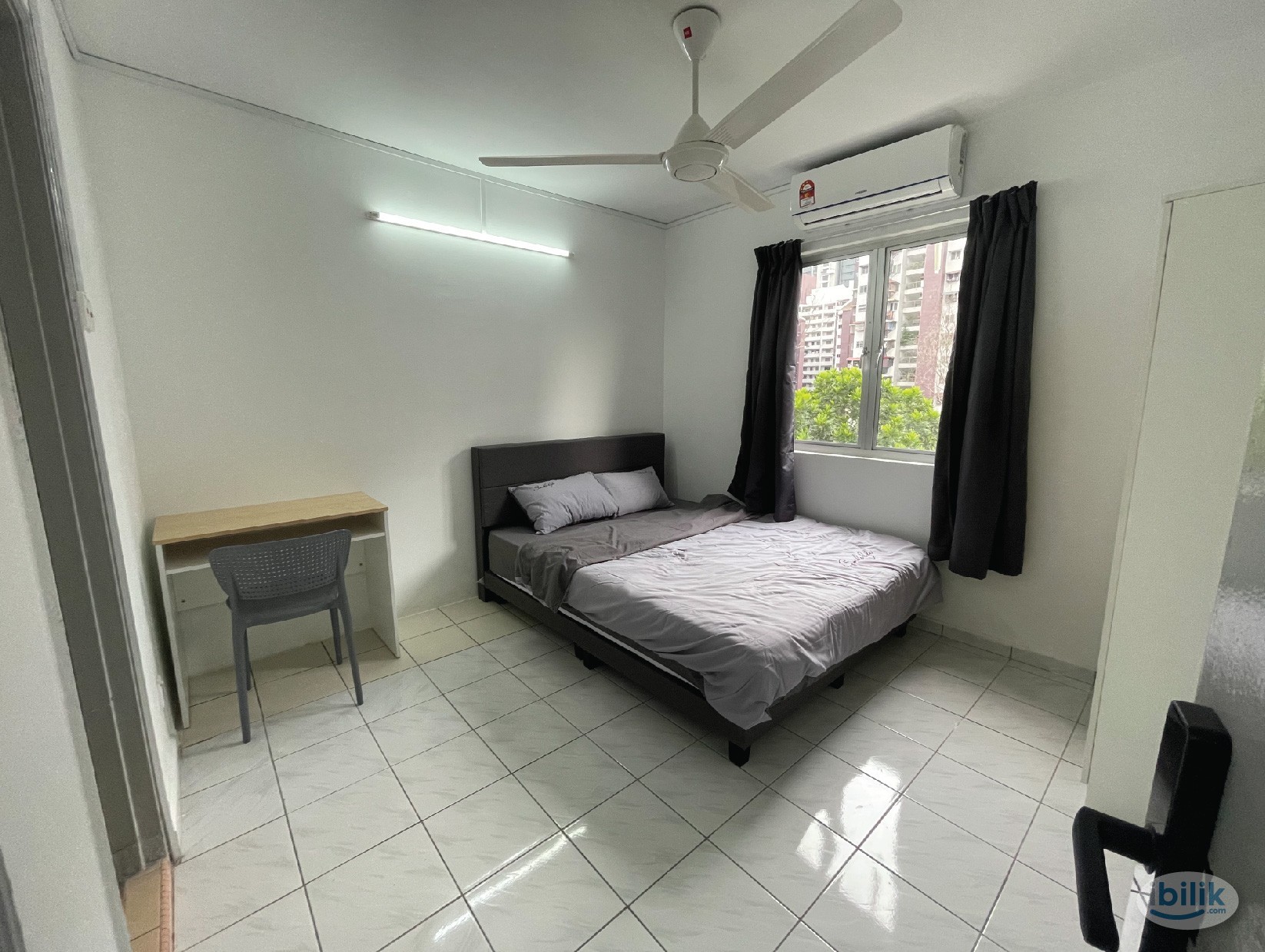 【New Renovated】Pantai Hillpark Phase 2 Aircon Room at Bangsar South - Image 3