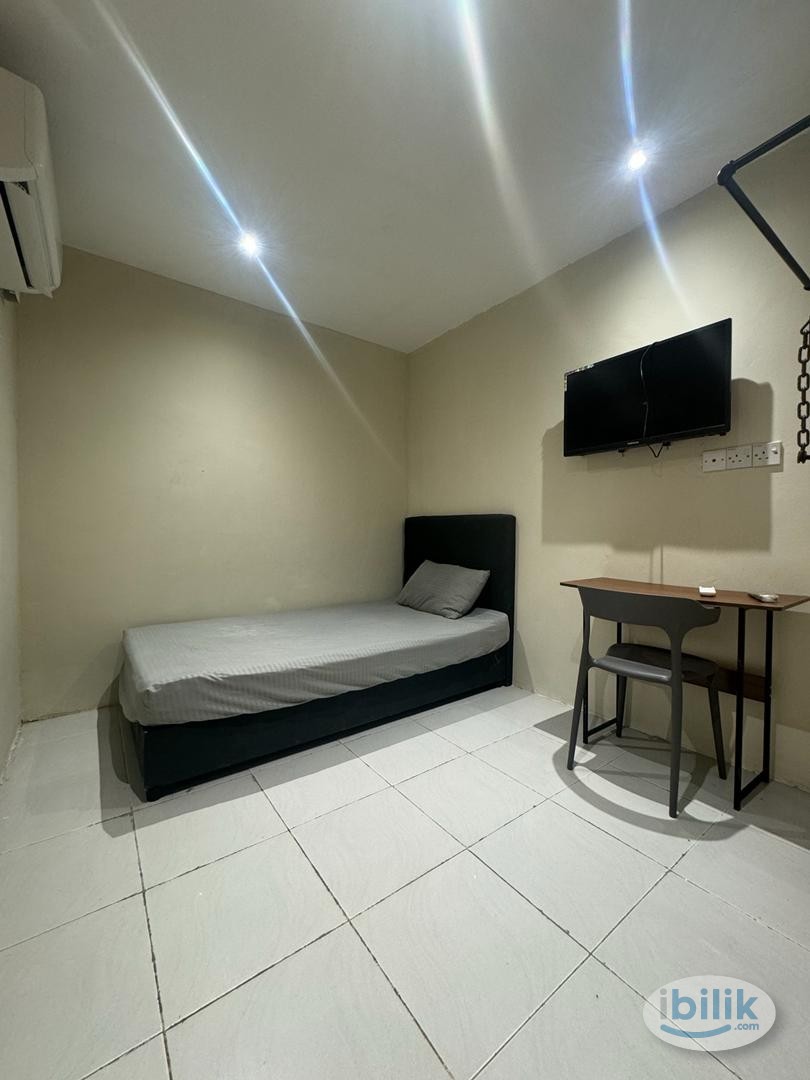 6 mins to Paradigm Mall ✨ Room for Rent at SS3 Petaling Jaya - Image 4