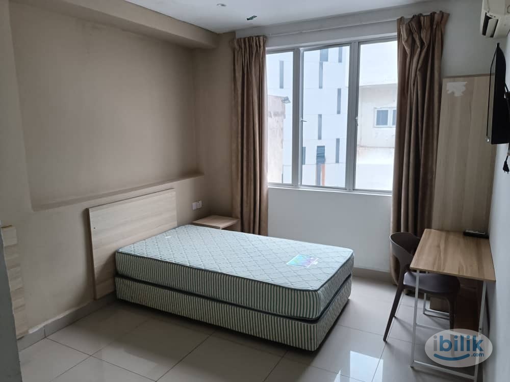 *Zero Deposit Master Room at Damansara Jaya, Petaling Jaya - Image 1