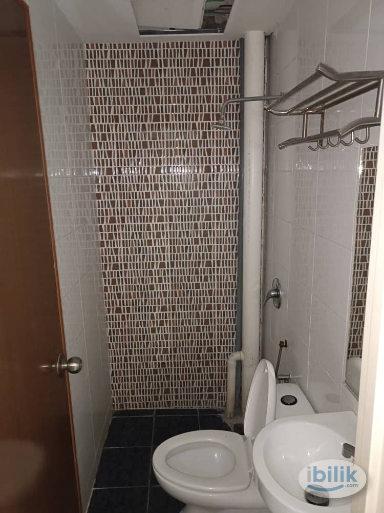 *Zero Deposit Master Room at Damansara Jaya, Petaling Jaya - Image 2