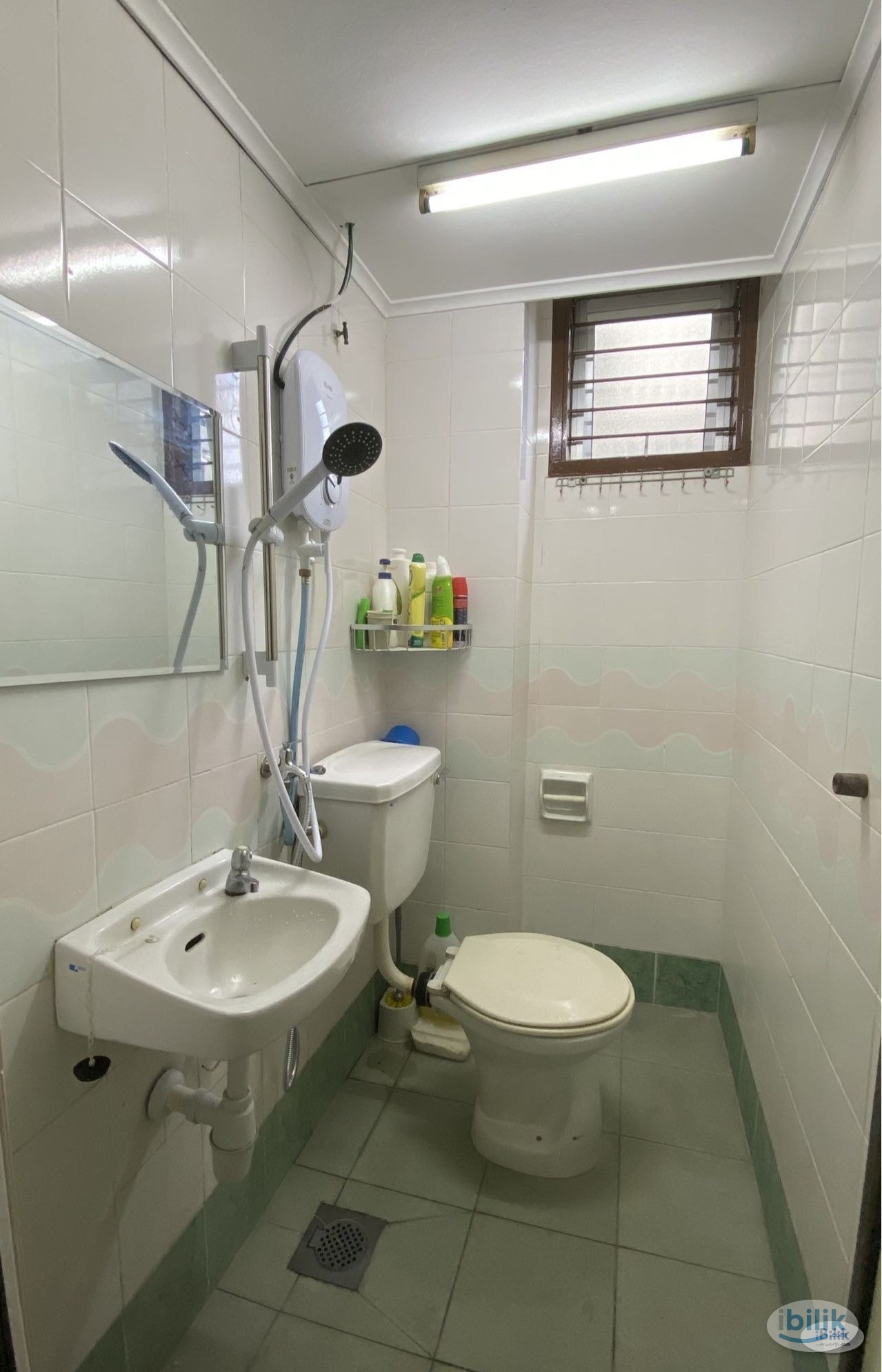 Room for Rent AVAILABLE at Bandar Sri Damansara - Image 2