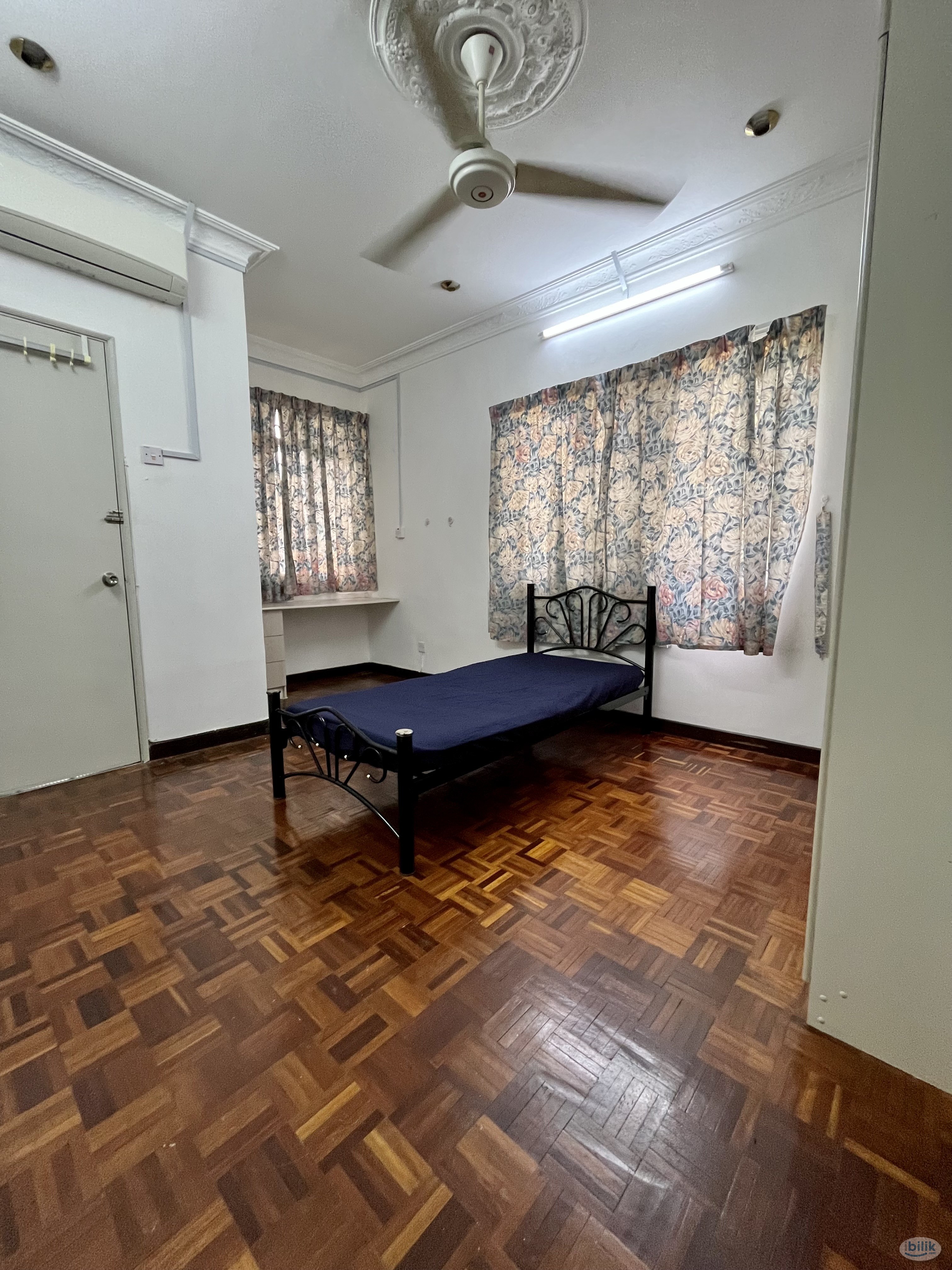 New Year Promo 📍 Middle Room for Rent at BU1, Bandar Utama - Image 1