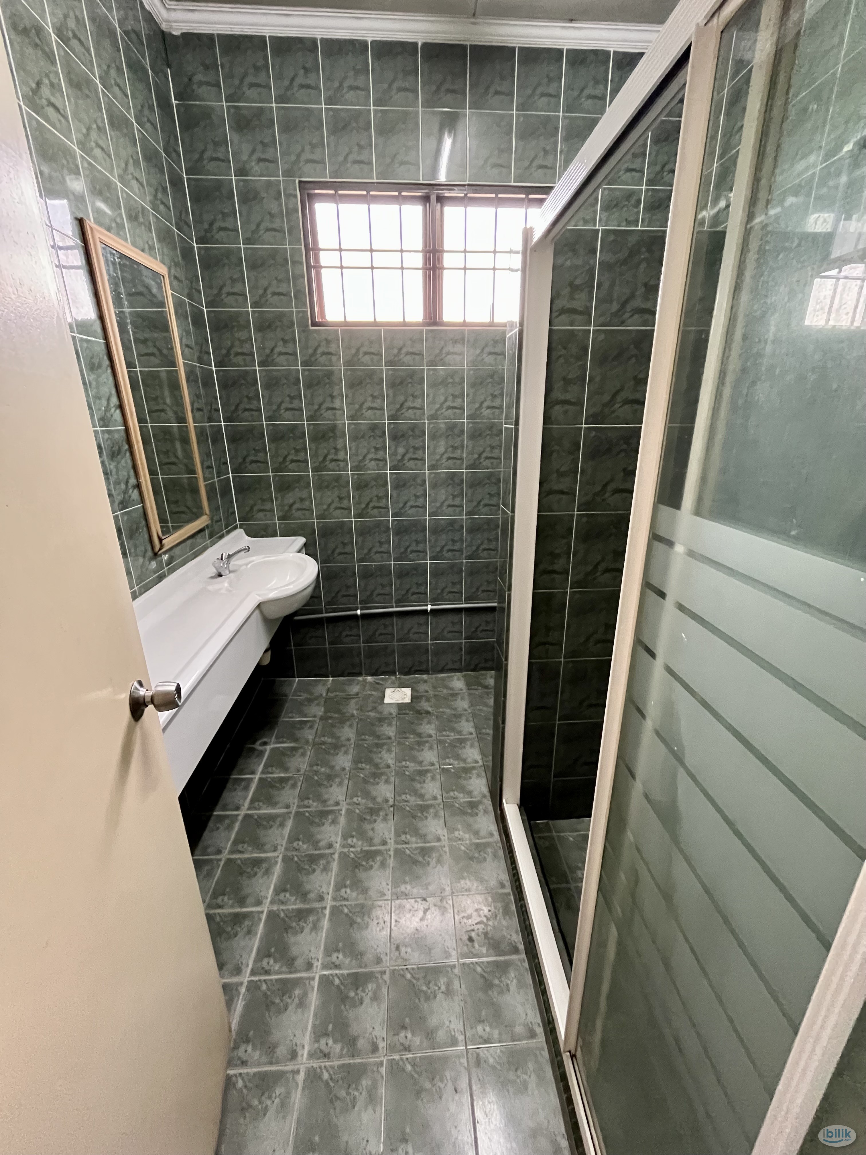 Master Room in BU1, Bandar Utama Near MRT Station 🚡 - Image 1