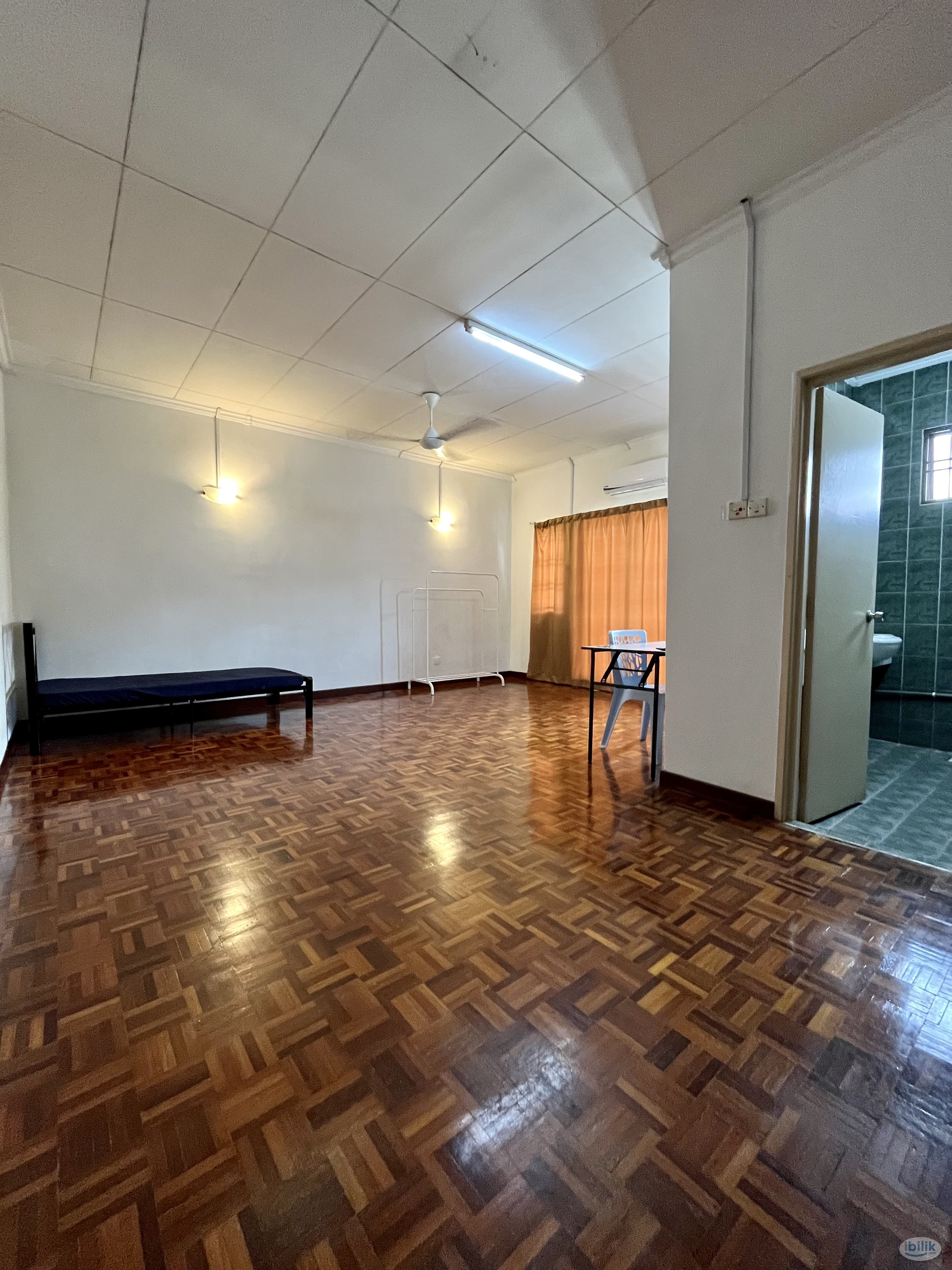 Master Room in BU1, Bandar Utama Near MRT Station 🚡 - Image 3