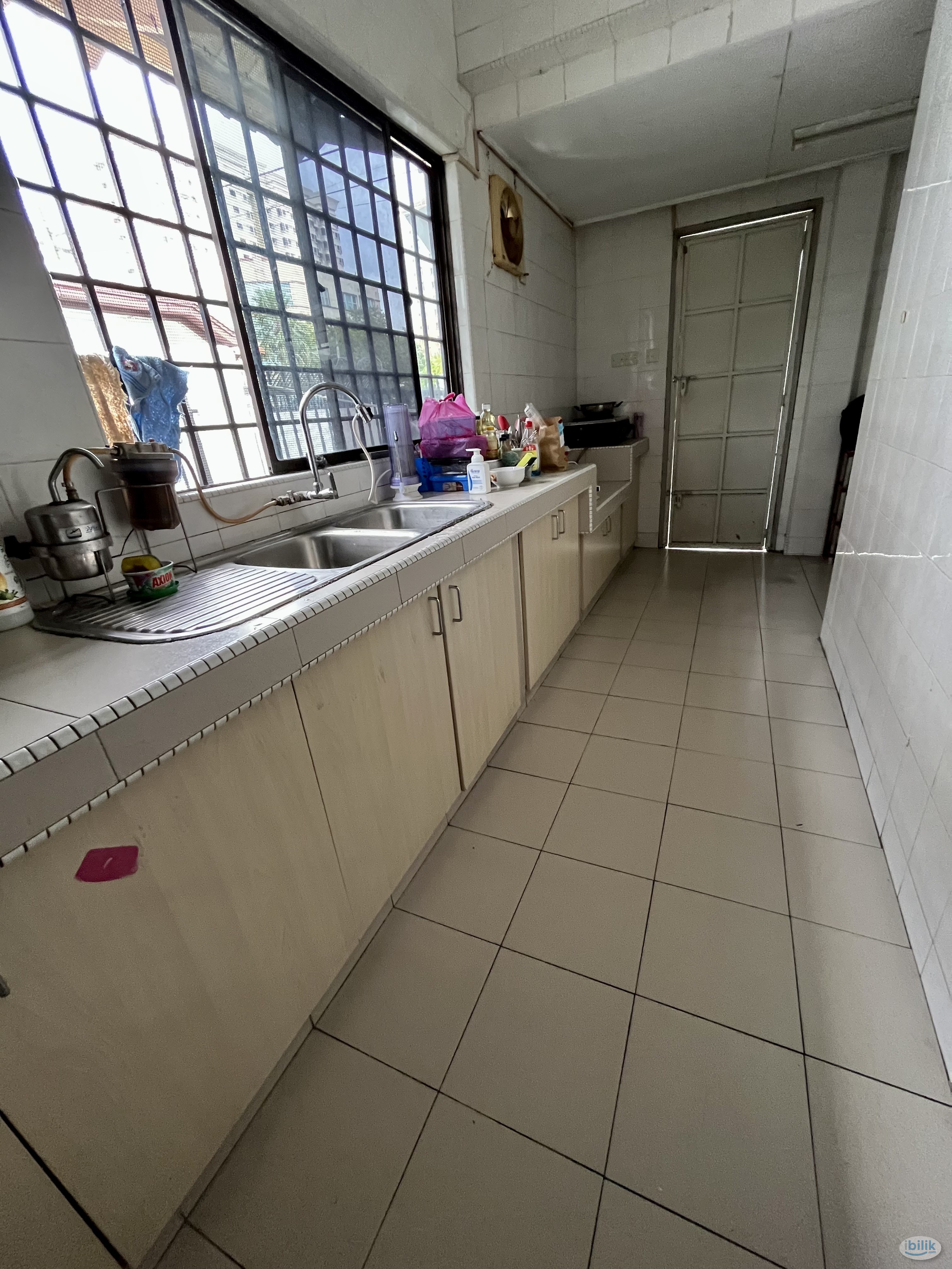 Comfy Single Room Rent in BU1, Bandar Utama Near Centrepoint Bandar Utama - Image 2