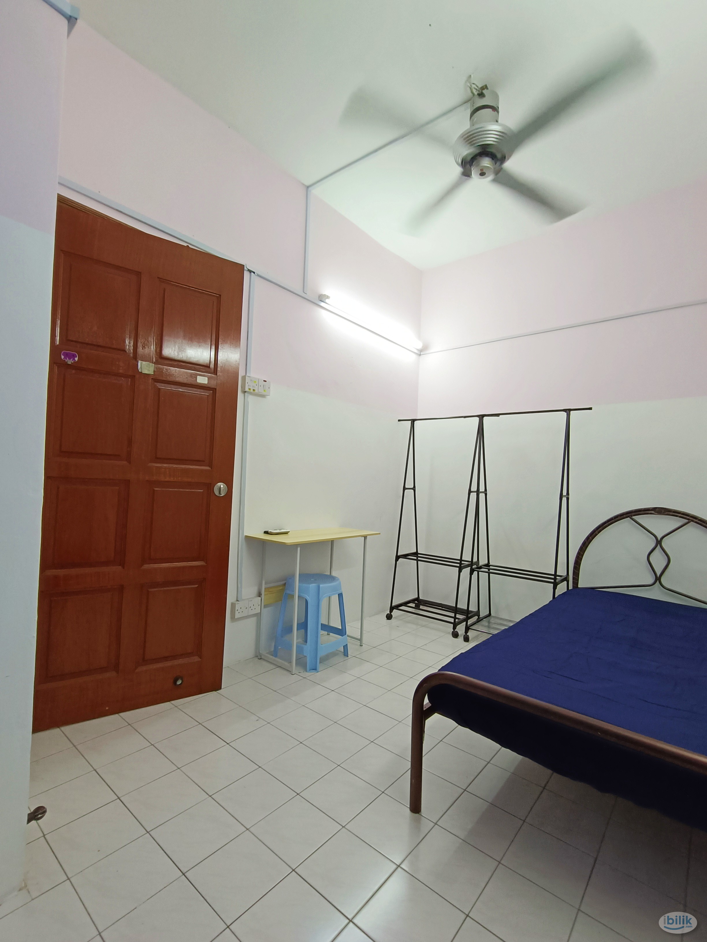 10mins 🚶‍♀️ to MRT Station 🚡 Middle Room in BU2, Bandar Utama Near One Utama Mall - Image 1