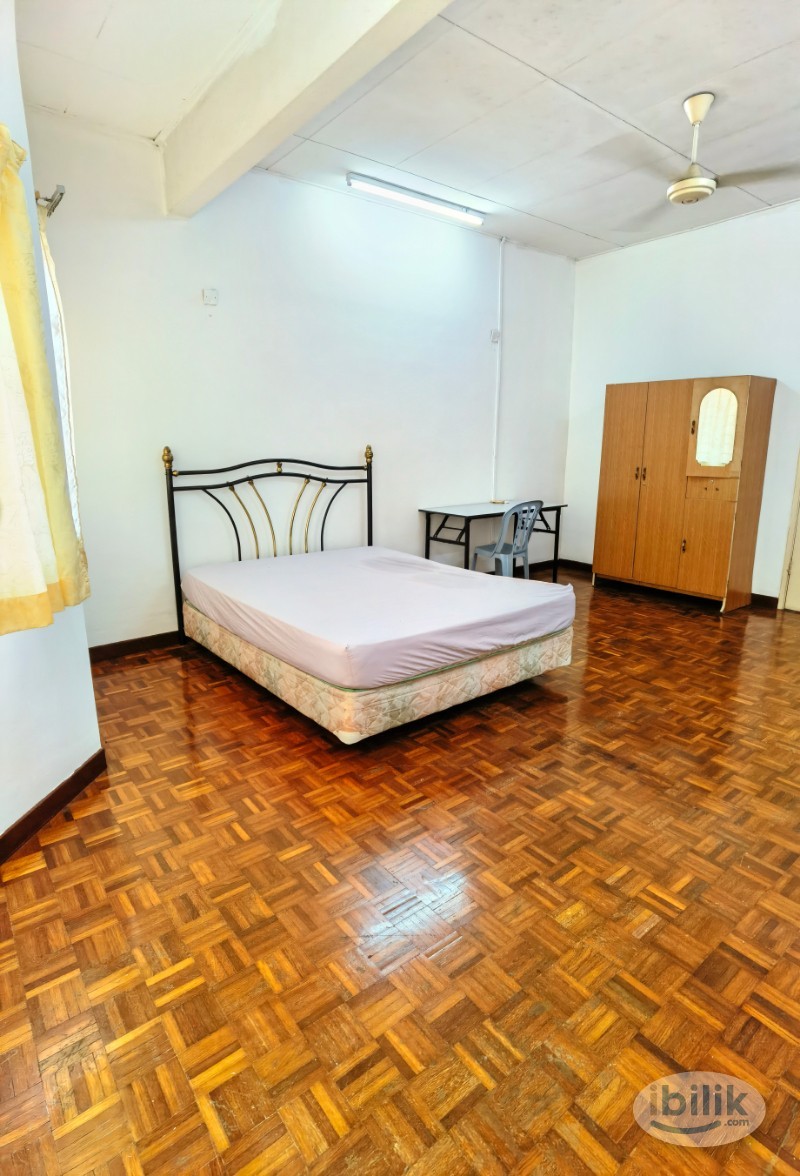 4mins 🚗 to Mutiara Damansara MRT Station 🚡 Master Room in BU4, Bandar Utama - Image 1