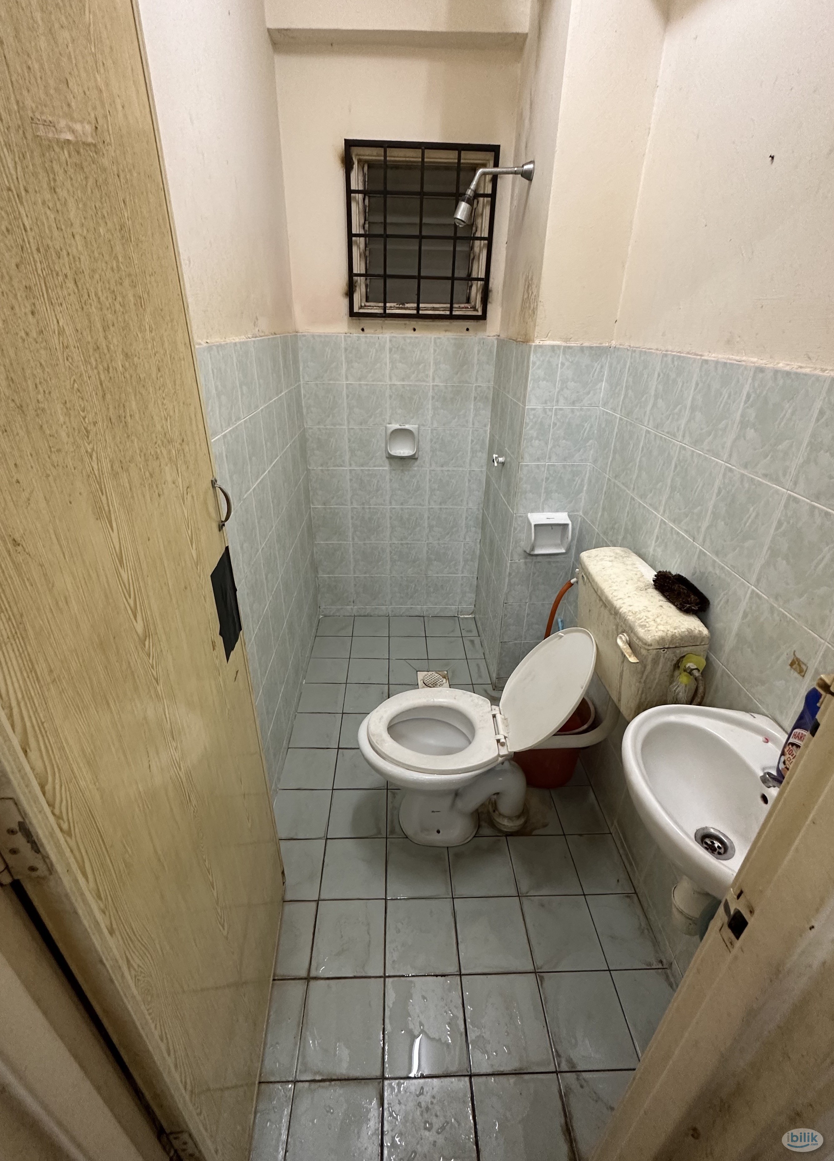 Master Room at Bandar Tasik Puteri, Rawang - Image 2