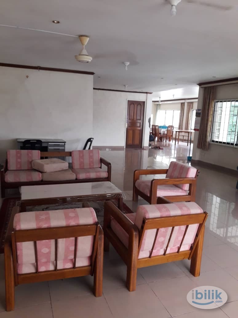 Fully Furnished Big Spacious Master Room For Rent at Pujut 3 Miri - Image 5