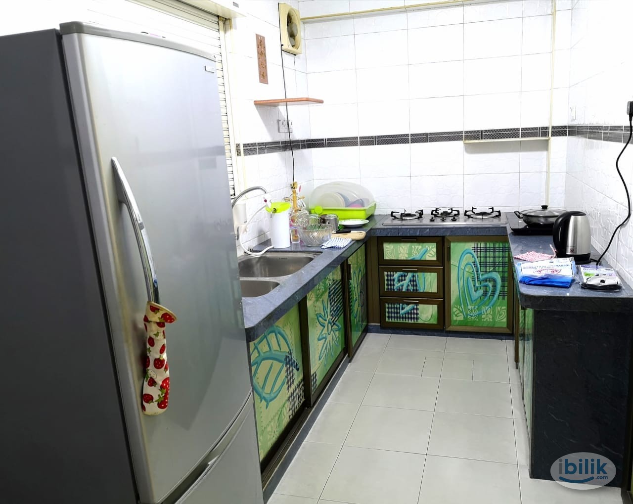 Master Room at D'Piazza Condominium, Bayan Baru - Image 2
