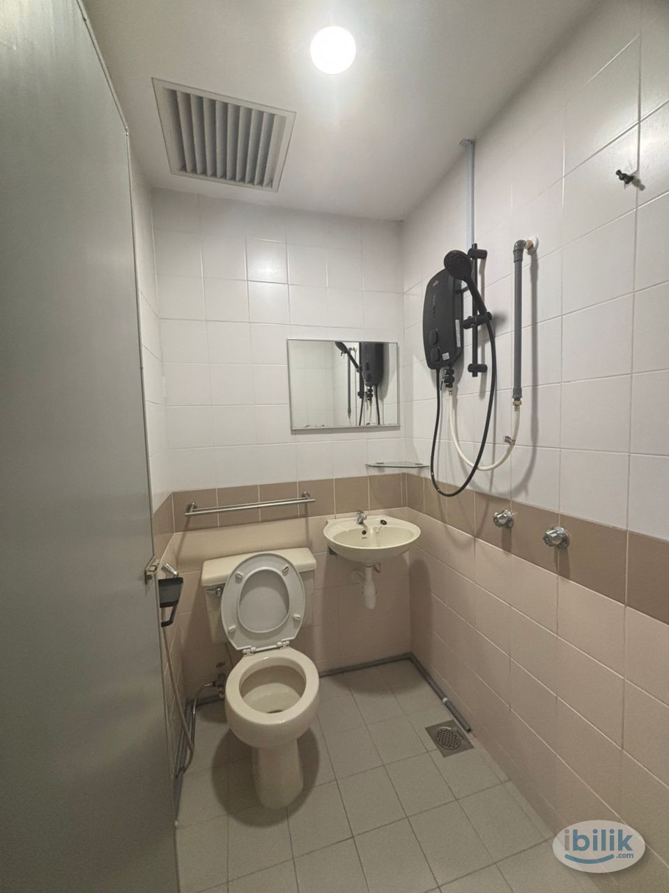 0 Depo ❗ Near Central Market 🚶  Room + Private Toilet at Pudu - Image 2