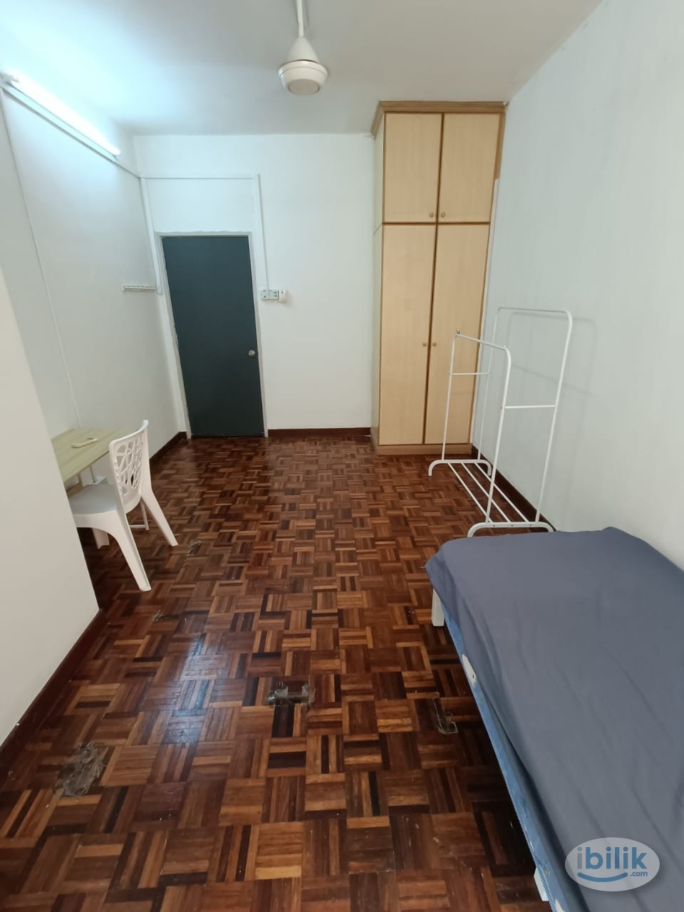 One Month Deposit Only 😄 Middle Room in Bandar Utama, Petaling Jaya - Image 1