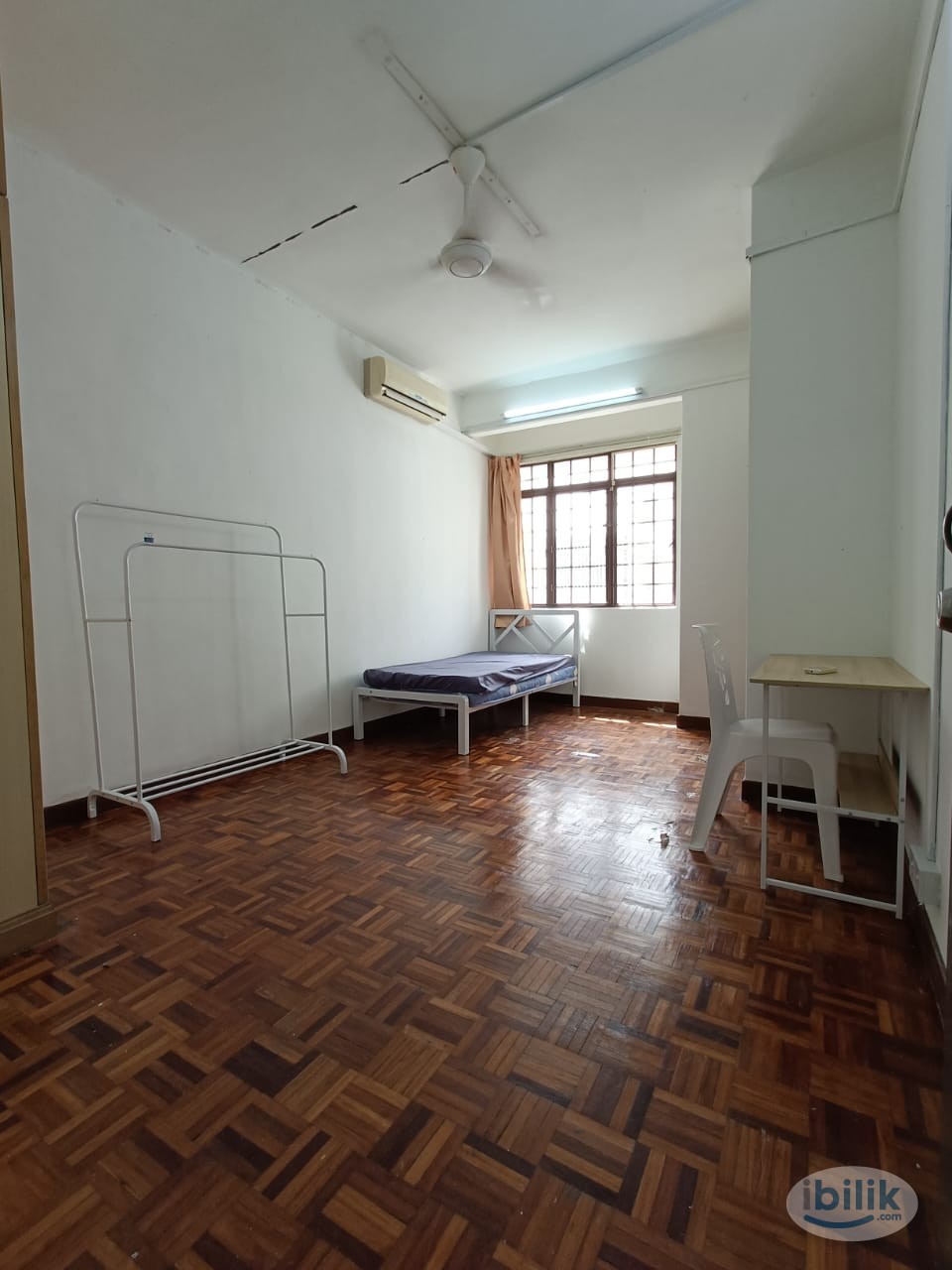 One Month Deposit Only 😄 Middle Room in Bandar Utama, Petaling Jaya - Image 2