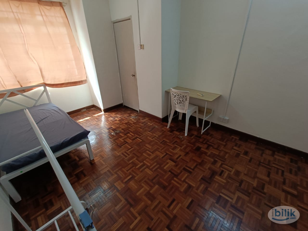 One Month Deposit Only 😄 Middle Room in Bandar Utama, Petaling Jaya - Image 3