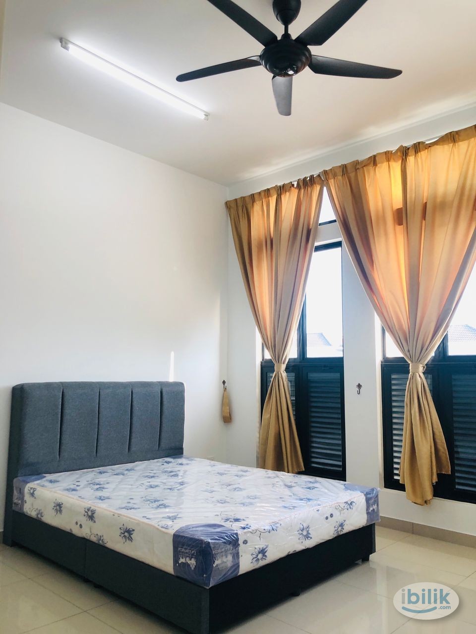 Cozy Master Room in Kota Masai, Pasir Gudang - Image 1