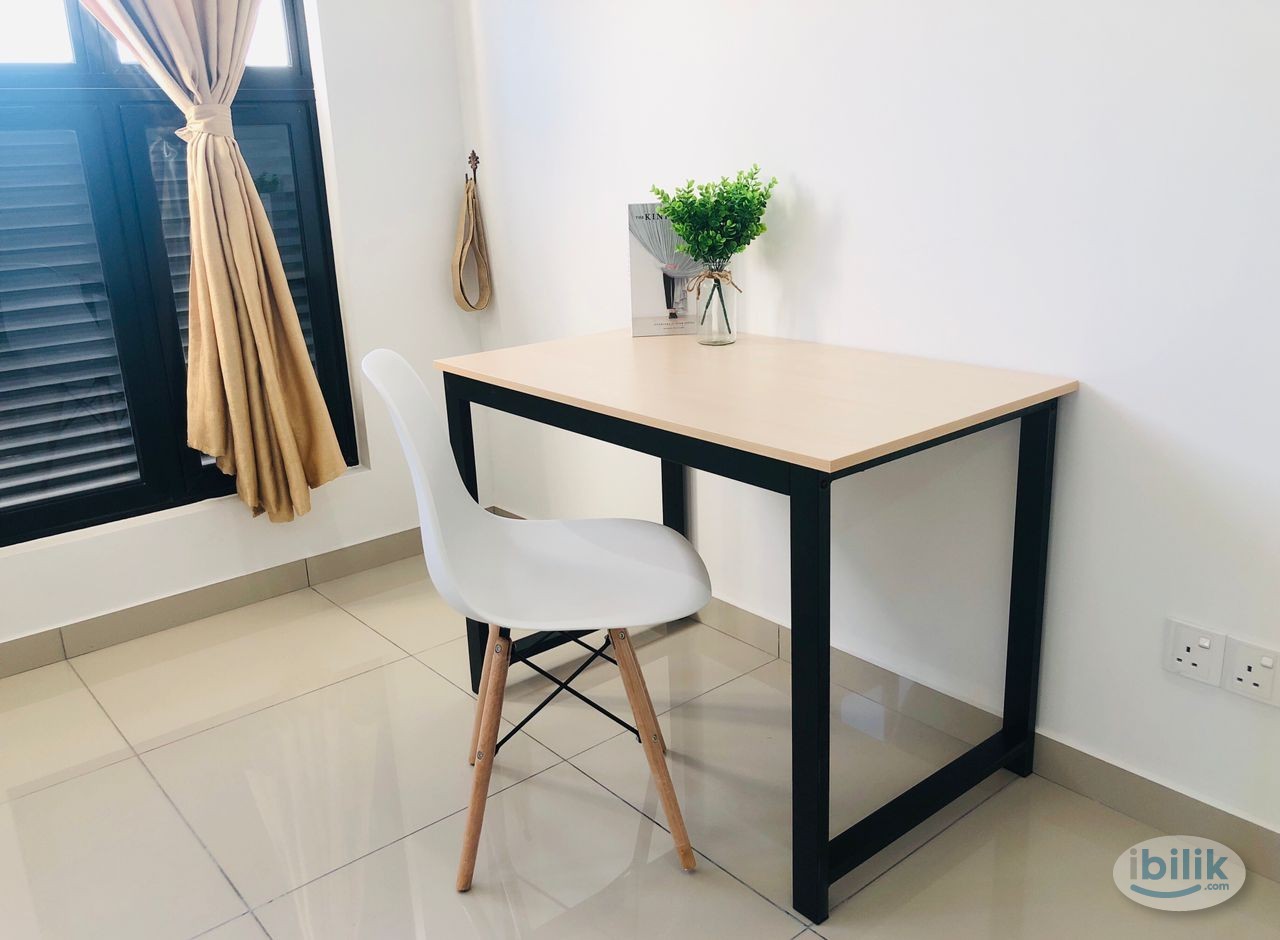 Cozy Master Room in Kota Masai, Pasir Gudang - Image 3