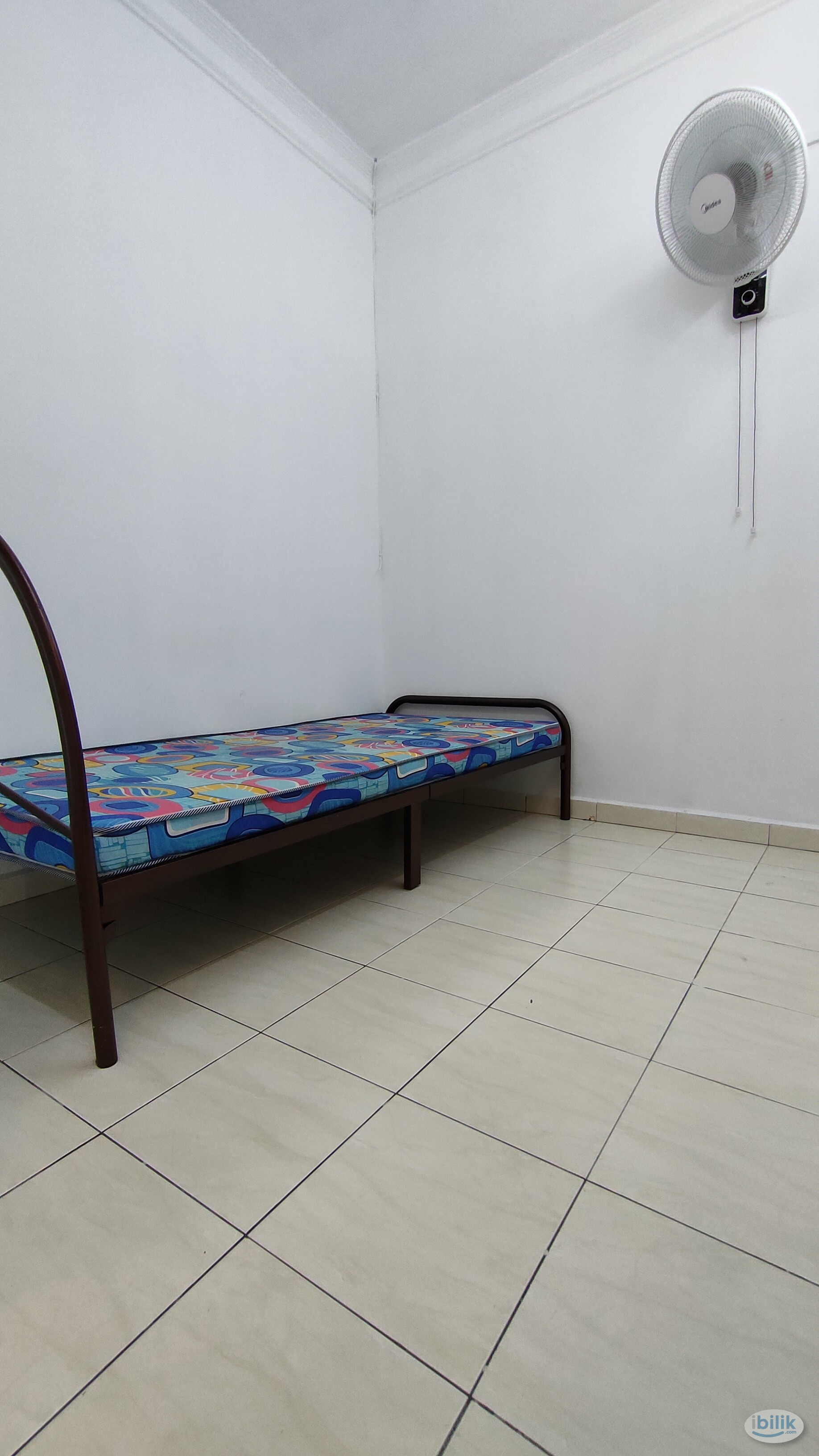 13mins 🚶‍♀️ to Taman Bahagia LRT Station 🚡 Single Room Rent in SS2, Petaling Jaya - Image 1