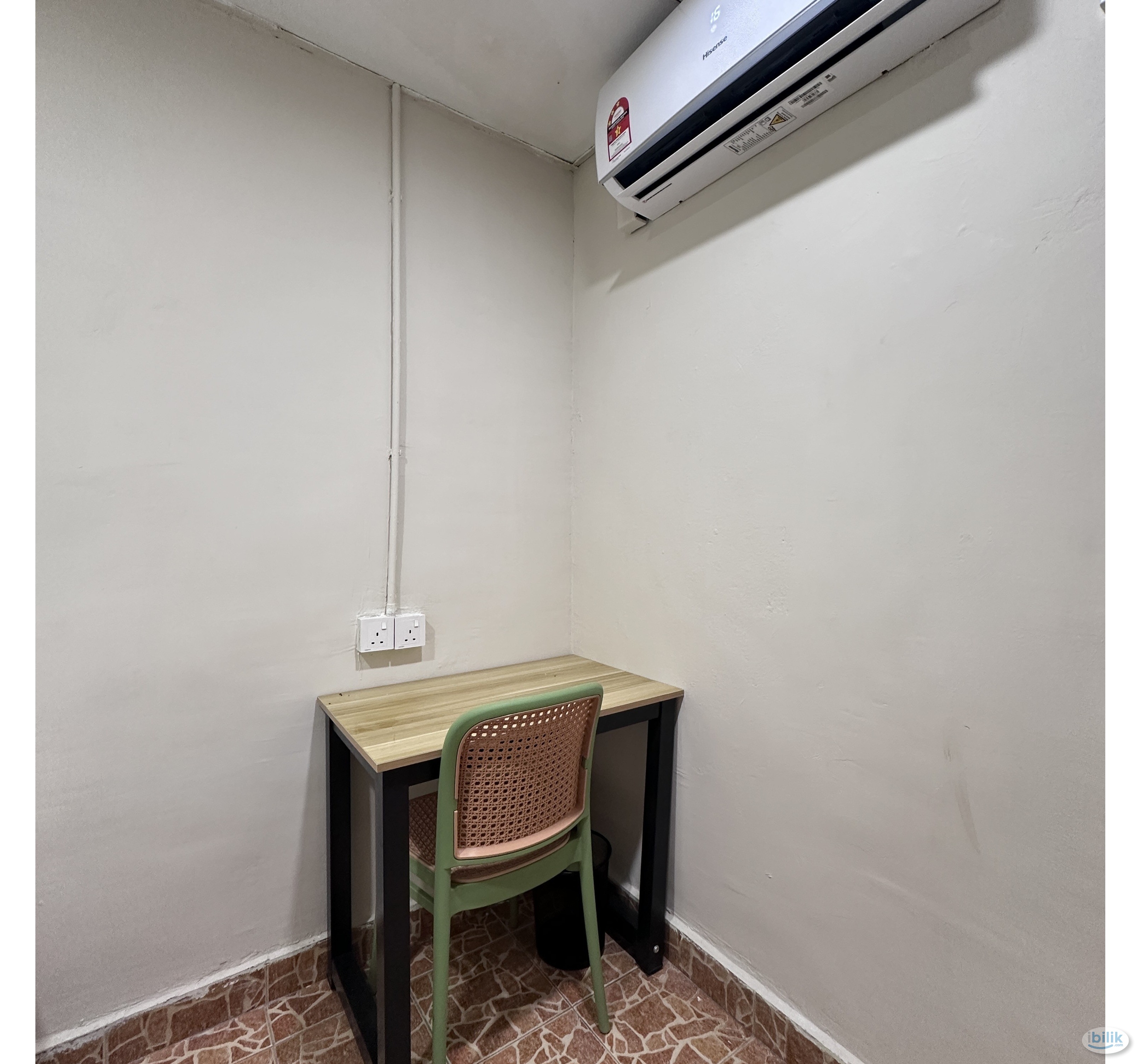 Near KL Sentral 🚂  Room Rent + Private Toilet at Brickfields near KL Sentral - Image 1