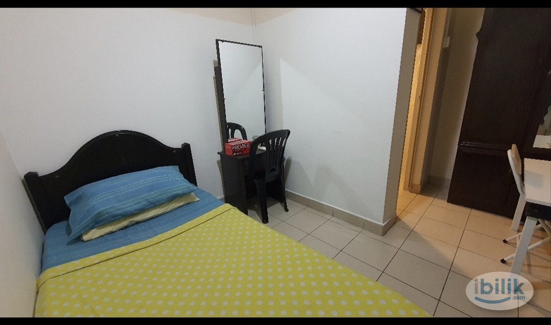 Single Room at Casa Tropicana, Tropicana - Image 1