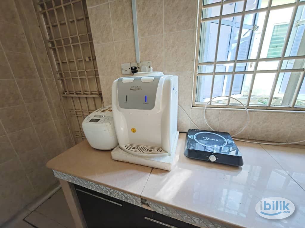 Middle Room at Bandar Puteri Puchong, Puchong - Image 4