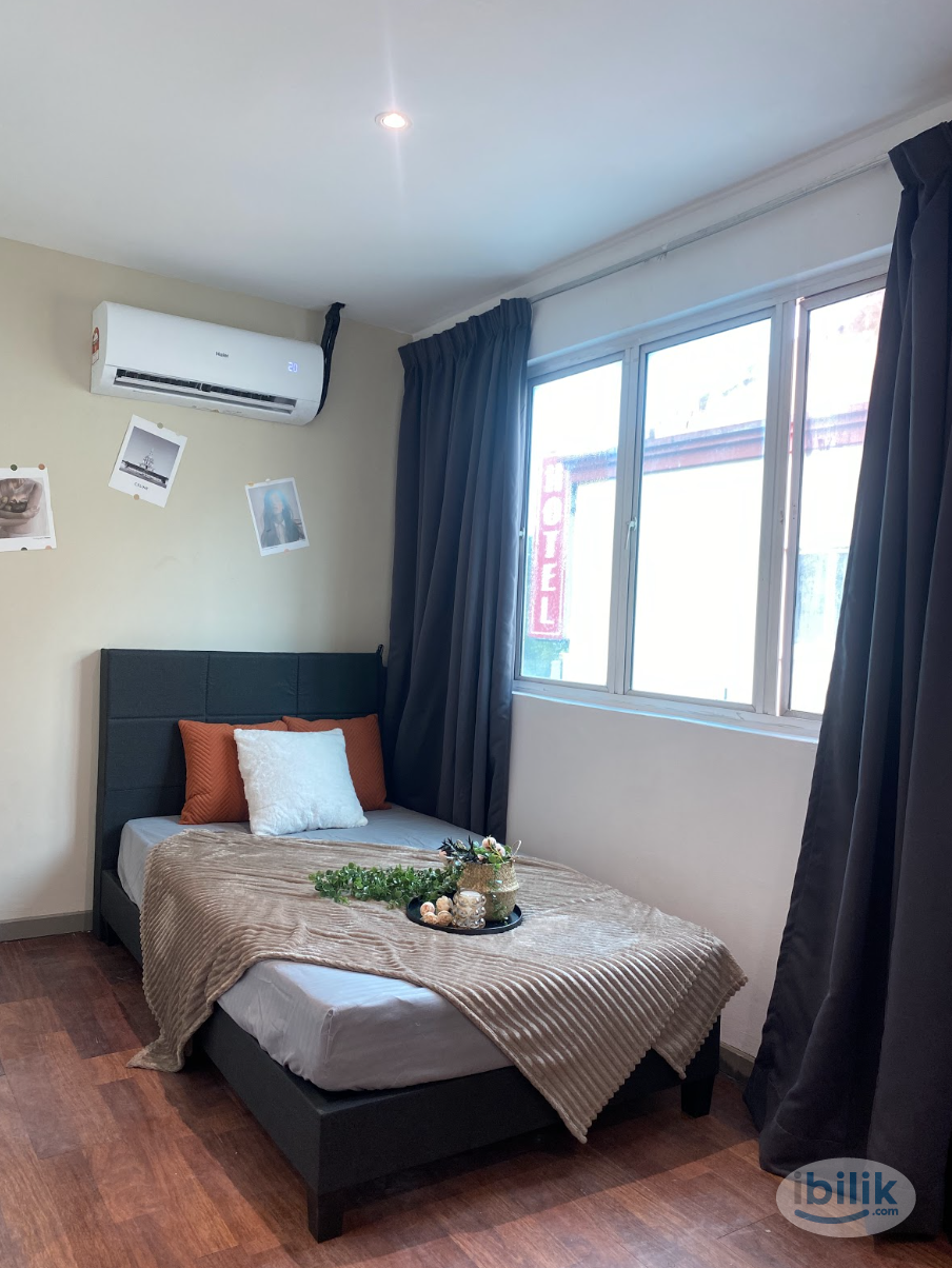 MRT Kepong Baru Master Room with Private Bathroom - Fully Furnished - Image 1