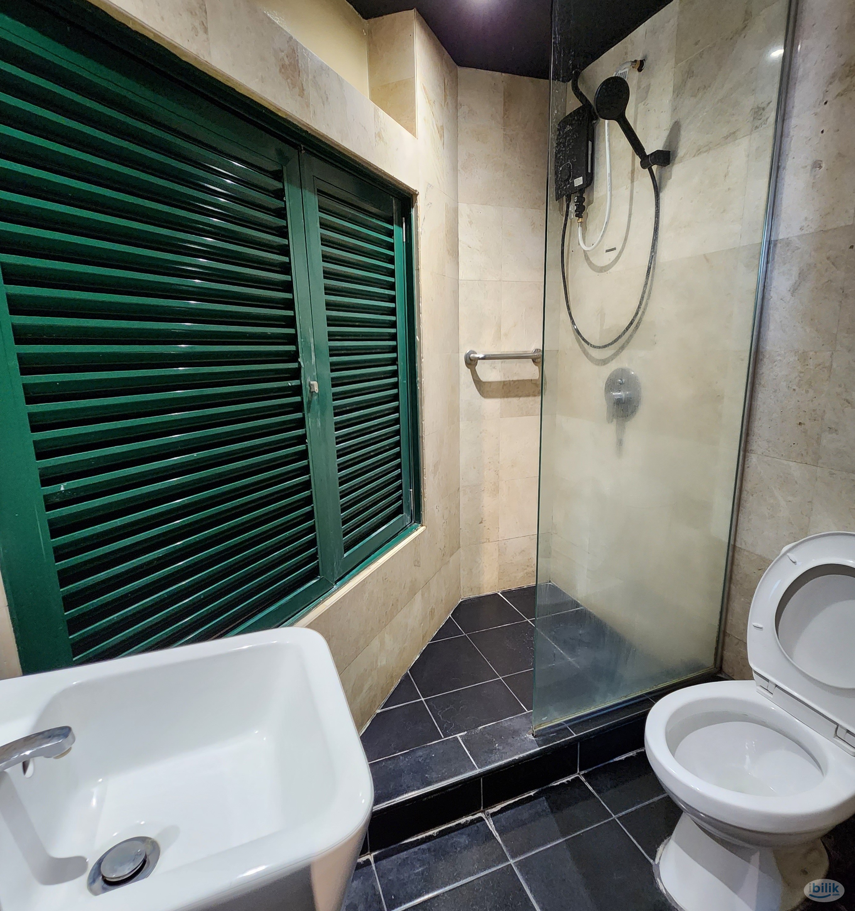 😍4 Mins Walking Distance to Monorail Imbi🚄 9 Mins Walking to Monorail Hang Tuah and 🏢Pudu Master Room attach Private Bat - Image 3