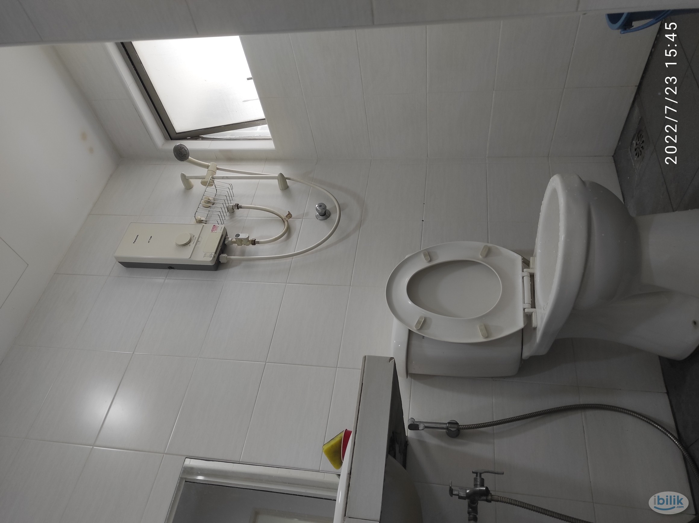 Middle Room at De Tropicana, Kuchai Lama - Image 5
