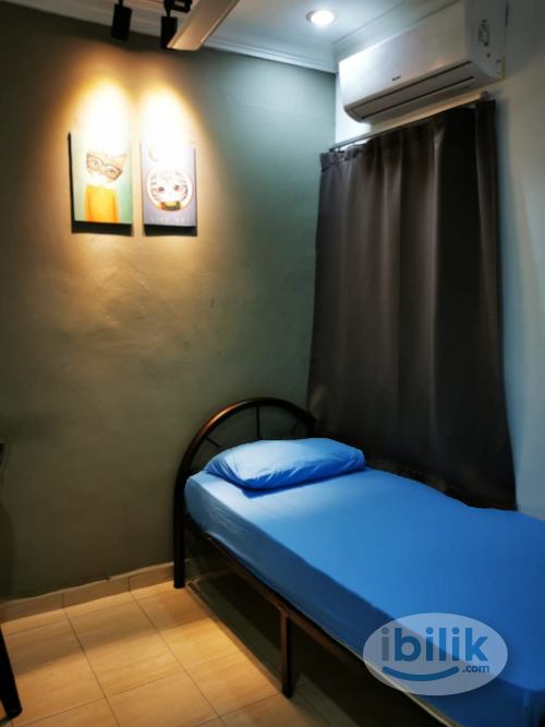 Single Room at Melaka, Malaysia - Image 1