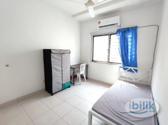One month deposit 🌈 Middle Room at Setia Indah, Setia Alam - Image 1