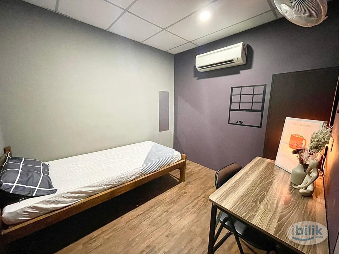 One month deposit ⛳ Partials Furnished Room at SS15 Subang Jaya - Image 1