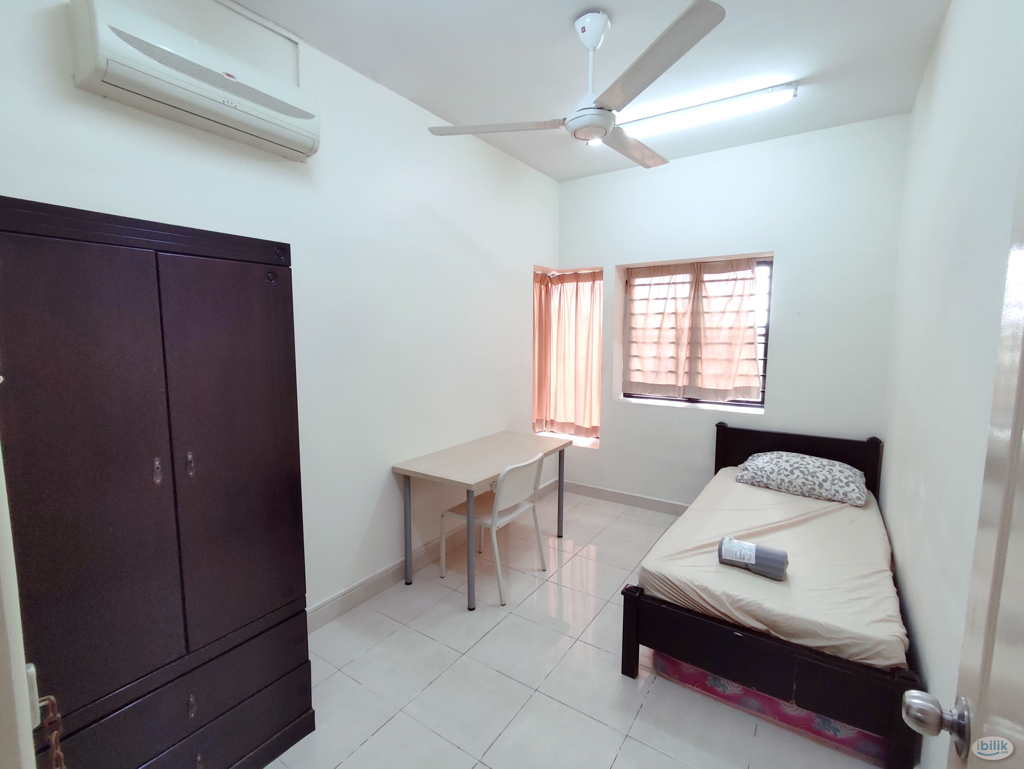 Middle room at Pelangi utama - Image 1