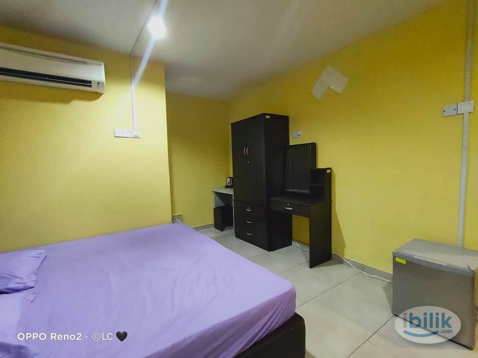 Can walking distance MRT Surian 🚄 Room at The Strand, Kota Damansara - Image 2