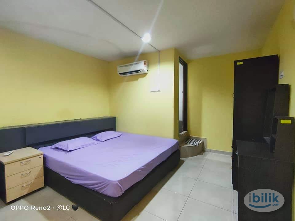 Can walking distance MRT Surian 🚄 Room at The Strand, Kota Damansara - Image 1