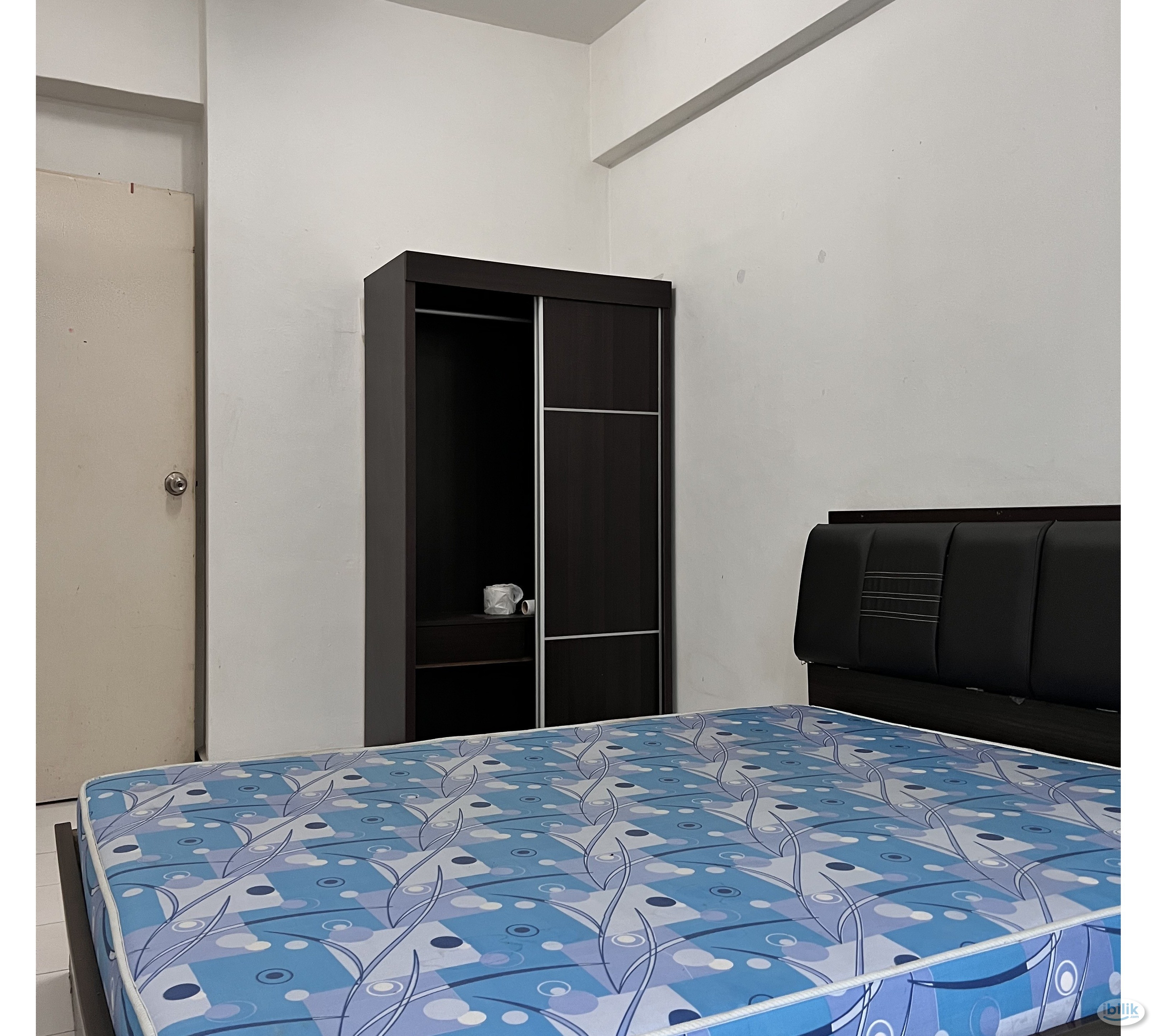 Large Room at Casa Tebrau Condominium , Johor Bahru - Image 2