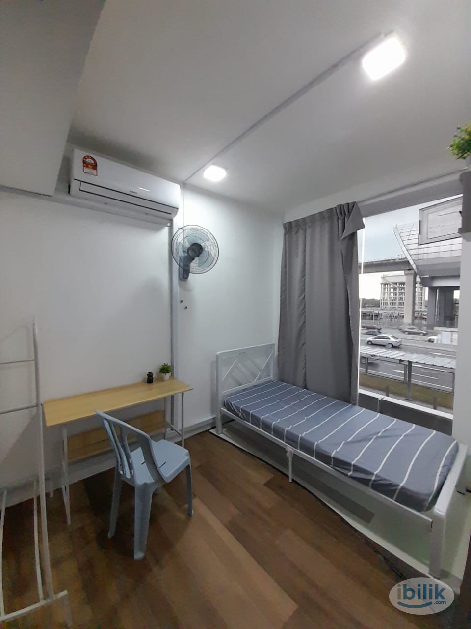 Female Unit❗ Room with Air-Condition in Jalan Kenari, BandarPuchong Jaya 3mins 🚶 ♂️ to LRT Station - Image 1