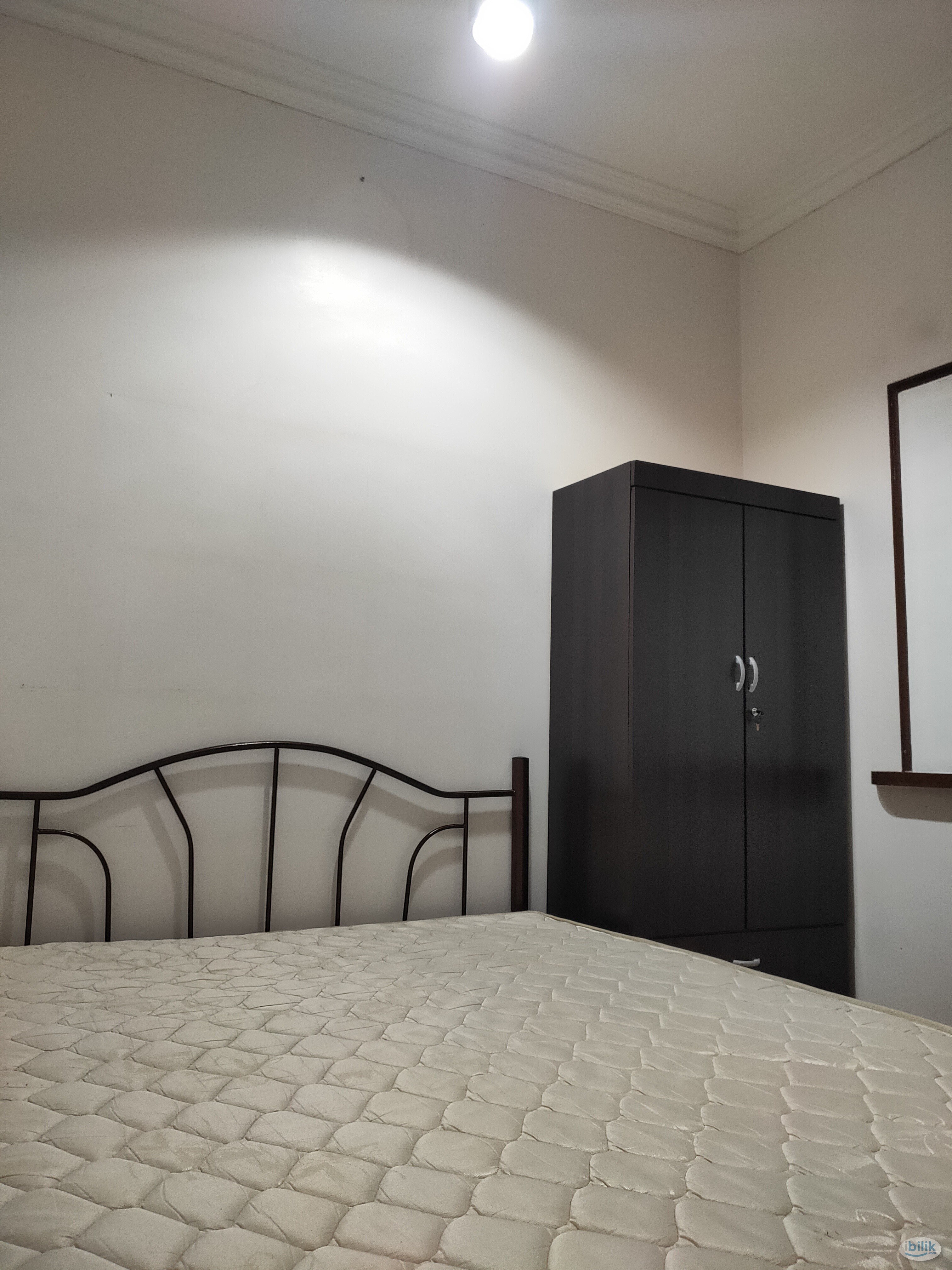 Small Room at Mont Kiara, Menara Duta 2 - Image 4