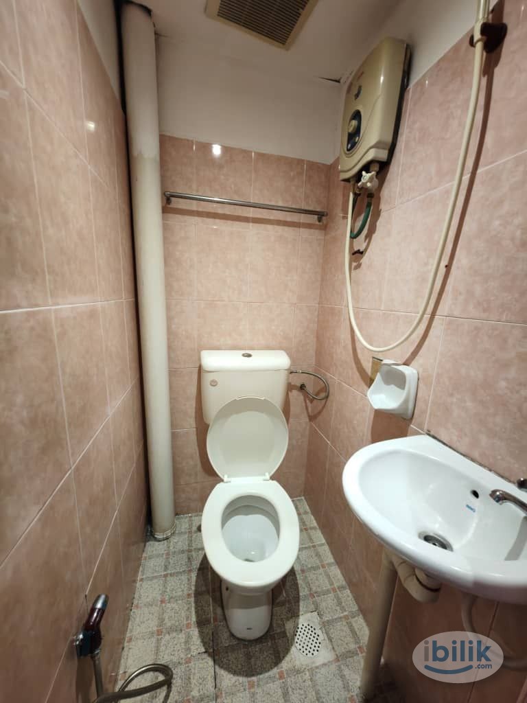 Co-Living Room Rent in Corona Bukit Bintang Easy Access Times Square / Lalaport Bukit Bintang - Image 2