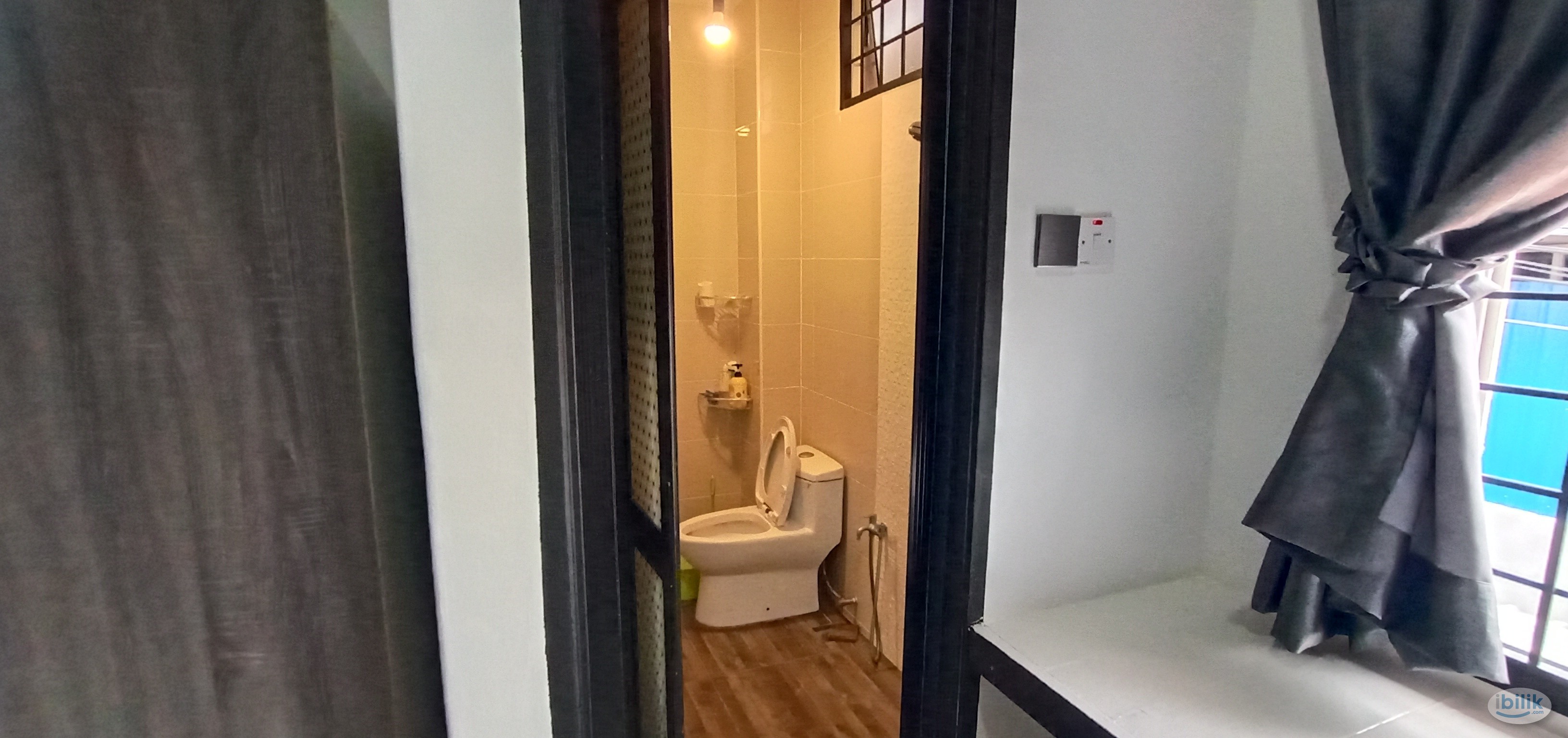 Male Middle Room at Taman Angkasa Nuri, Batu Berendam - Image 4