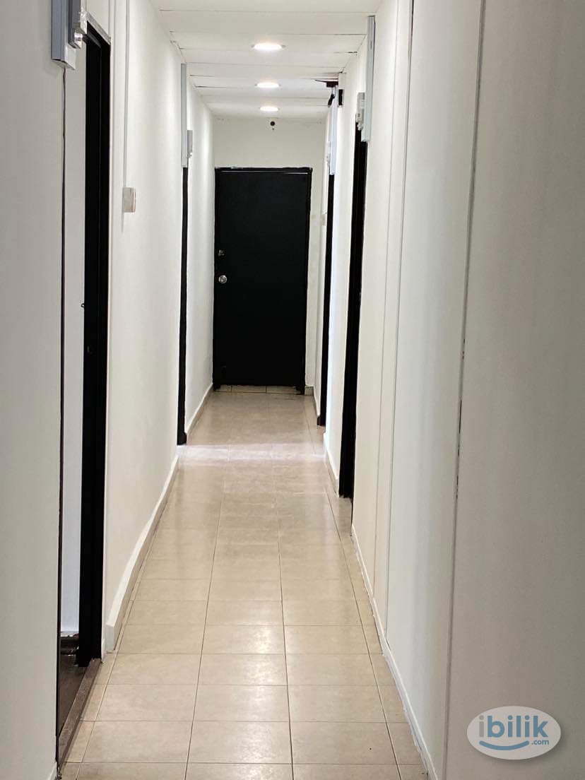 🌈PRIVATE ROOM 🚗NEAR JB SENTRAL🍁LOW DEPOSIT - Image 1