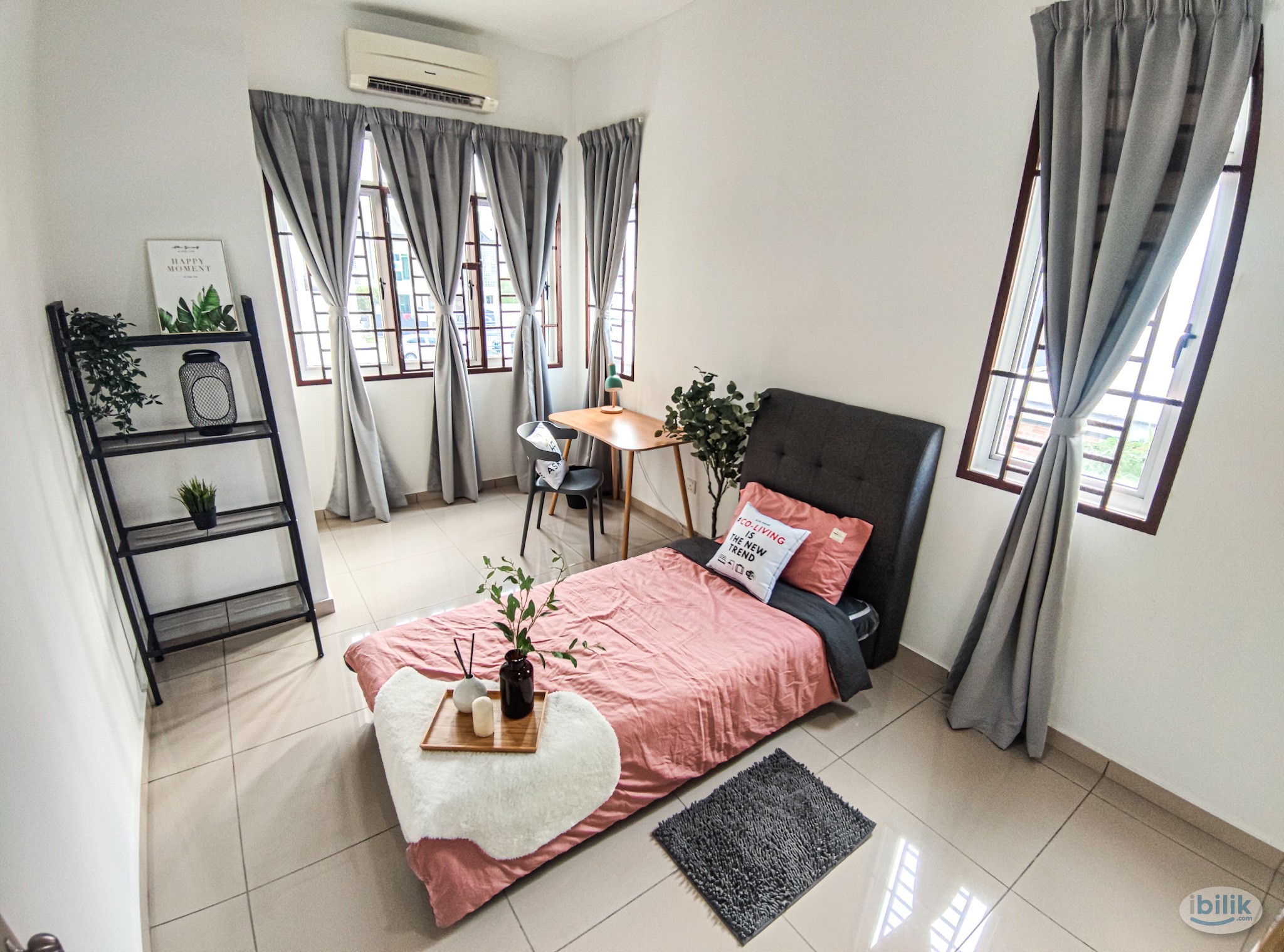 Single Room with Attached Bathroom at Telok Panglima Garang - Image 1