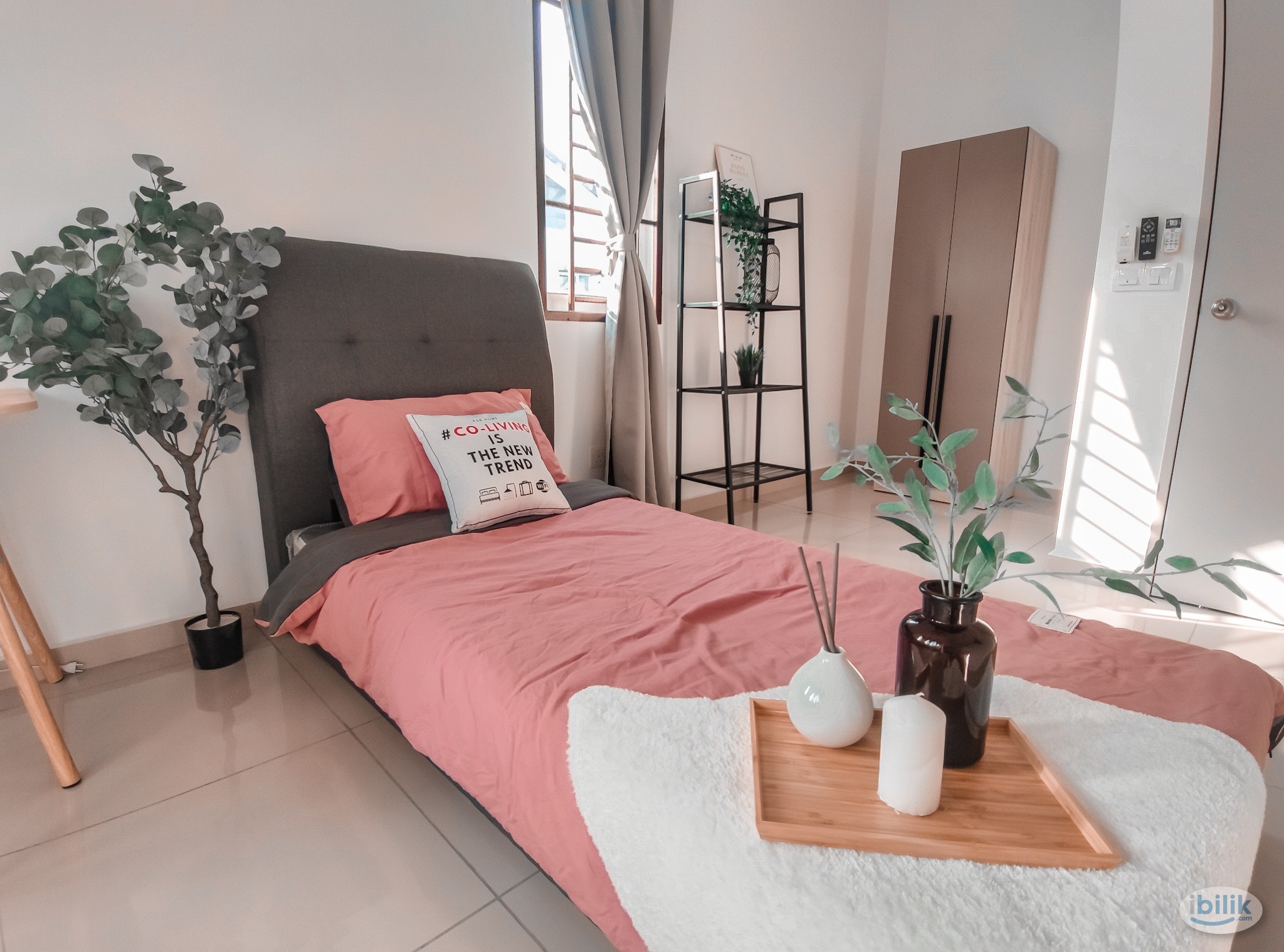 Single Room with Attached Bathroom at Telok Panglima Garang - Image 2