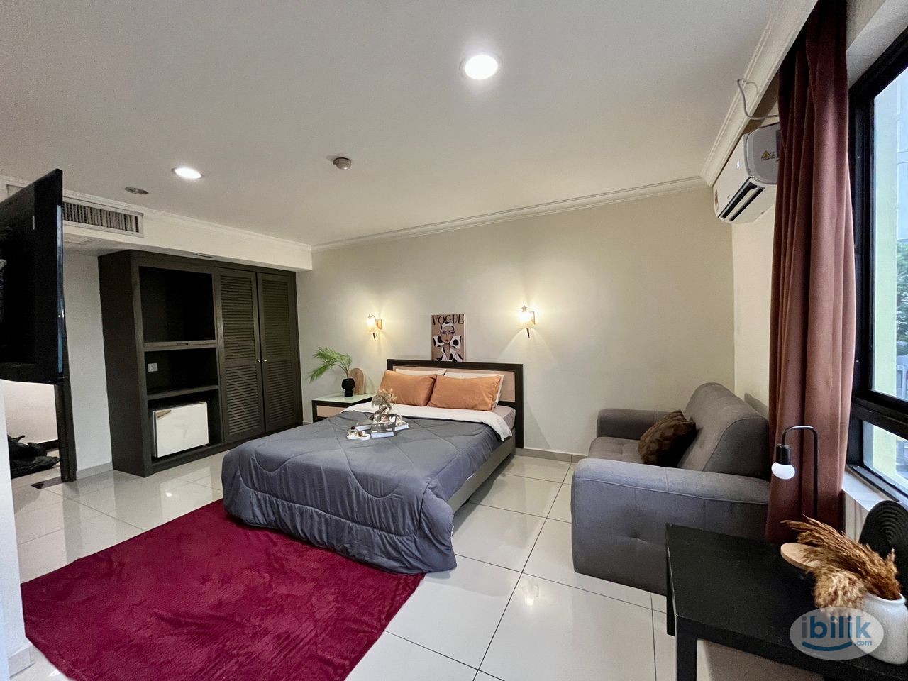 🔥0️⃣Zero Deposit✅🔥,Bukit Bintang Area , Walking Distance To Pavilion ,Jalan TAR Hotel Master Bedroom With Private Bathro - Image 2