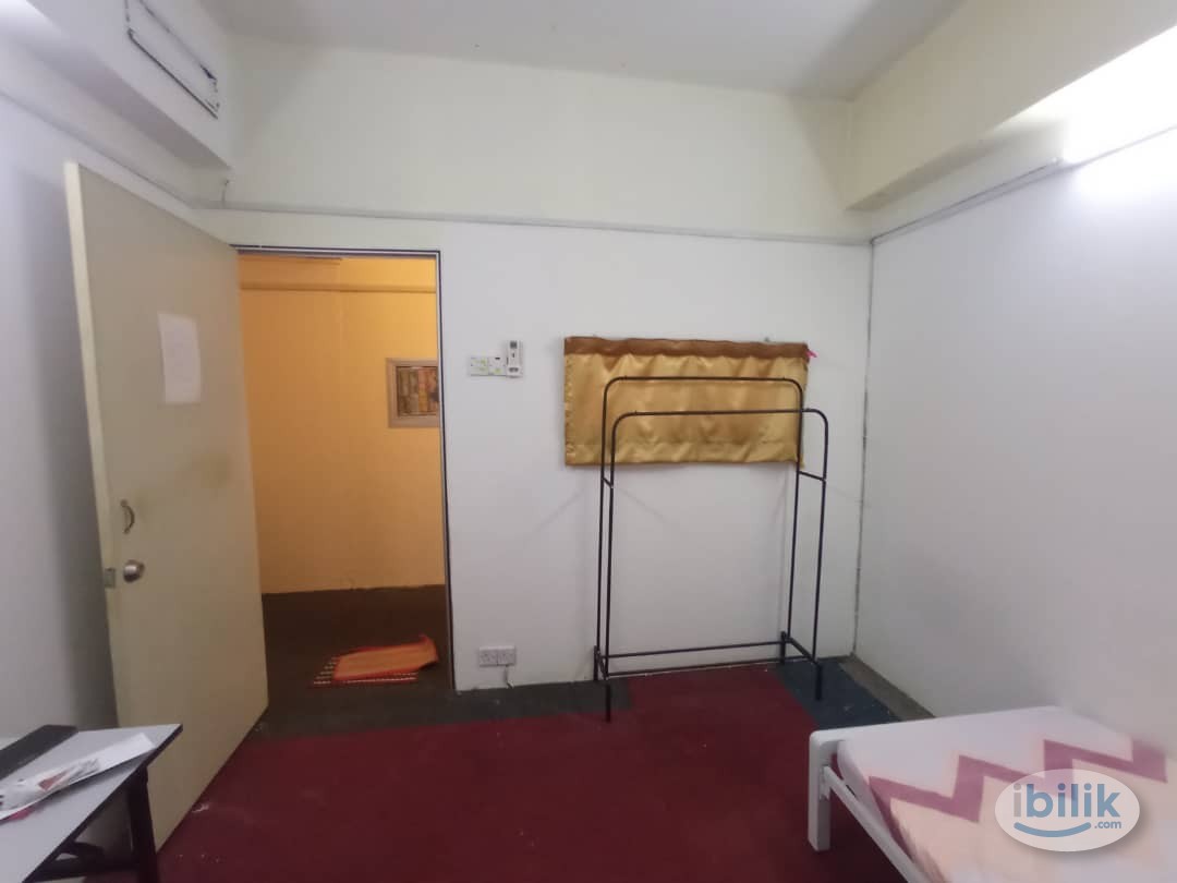 One month deposit ✨ Middle Room near Bandar Kinrara Puchong - Image 3